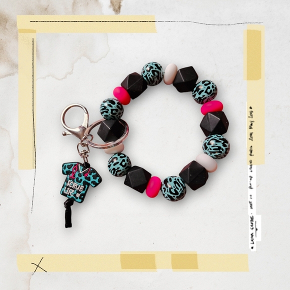 Scrub Life Bag Charm Key Ring Arm Key Ring NO CALLOUTS NWT - Picture 1 of 1